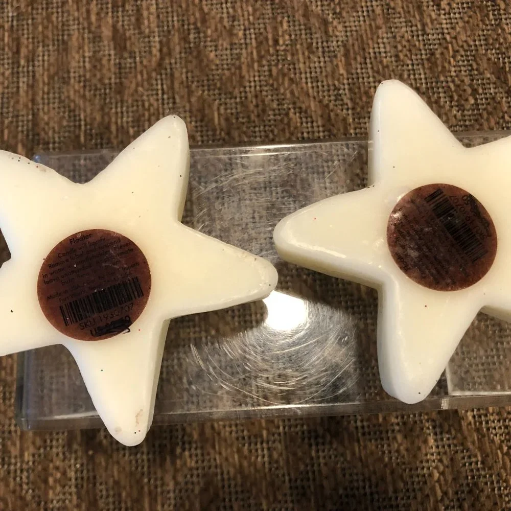 Pier 1 Star Glitter Floating Wax Paraffin Candles White Ivory New NWT 4 in Lot 2